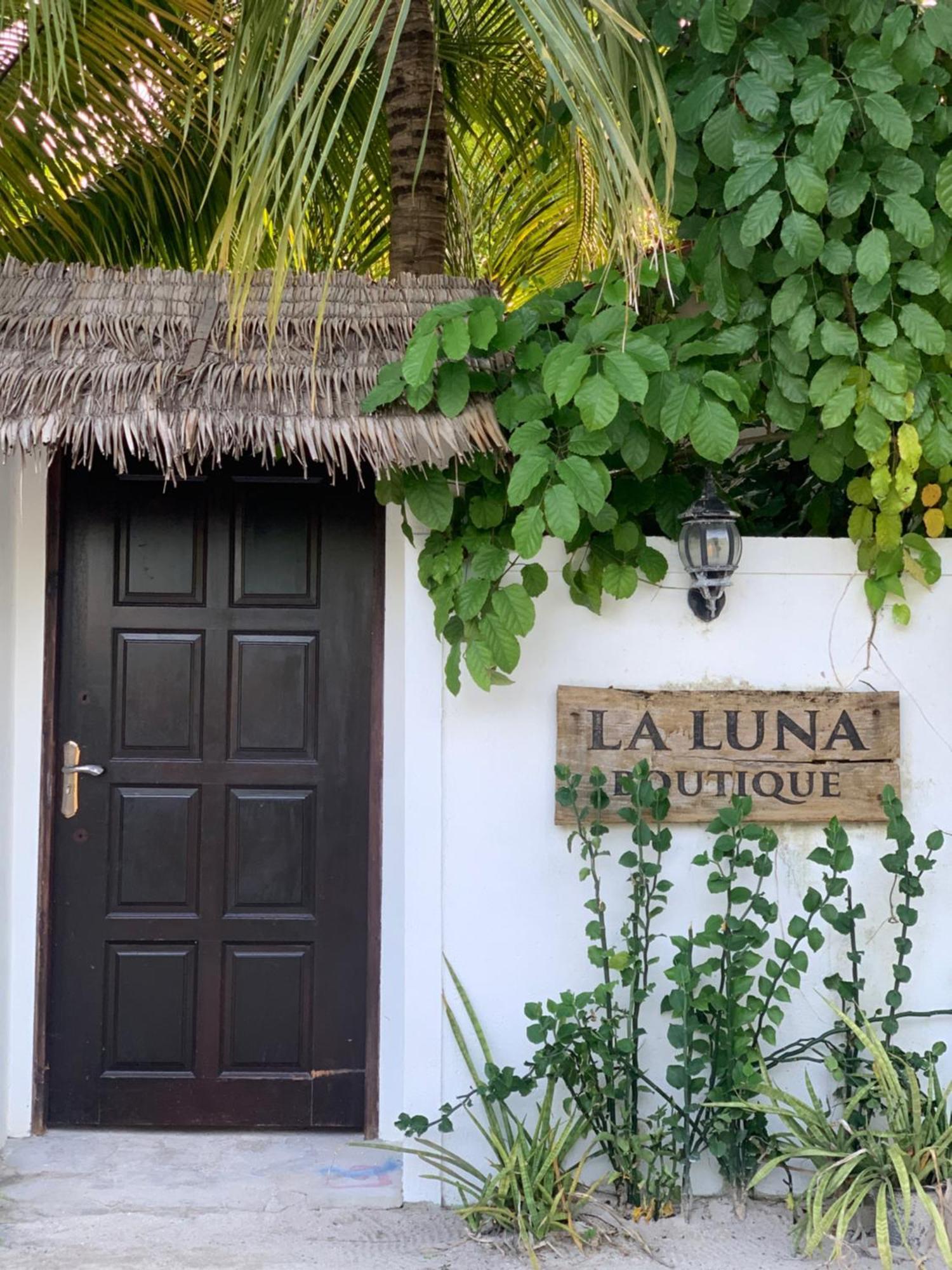 La Luna Boutique Dhangethi Exterior photo